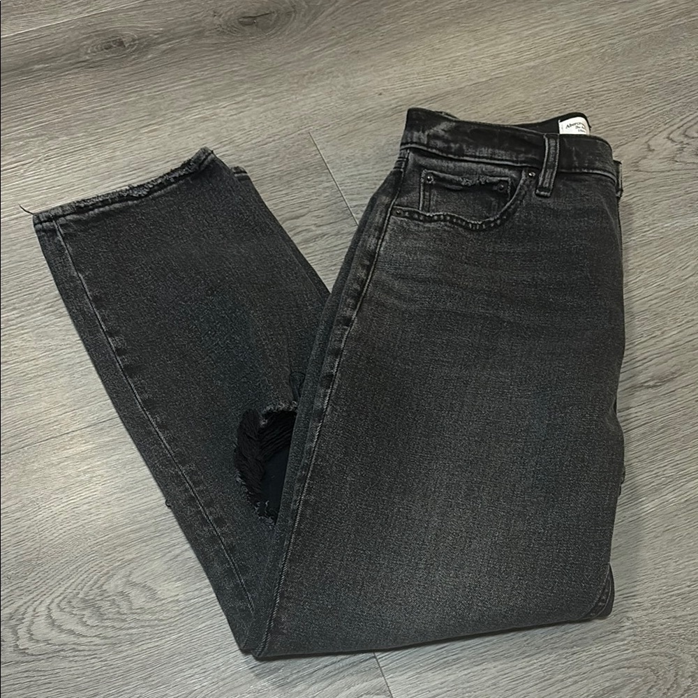 Abercrombie & Fitch The Ankle Straight Ultra High Rise Jeans